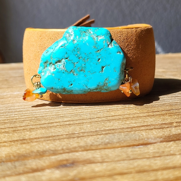 Beautiful Large Turquoise Crystal Slab Necklace / Crystal bracelet - Picture 6 of 6